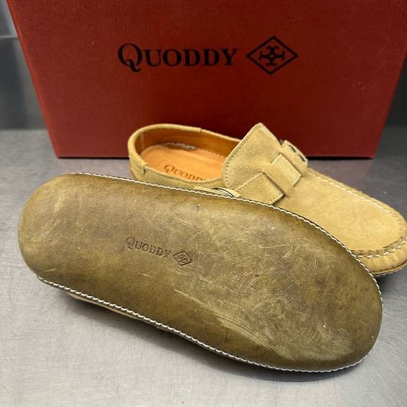 Quoddy Ring Mules handcrafted in sand leather. New in box. - Picture 5 of 7